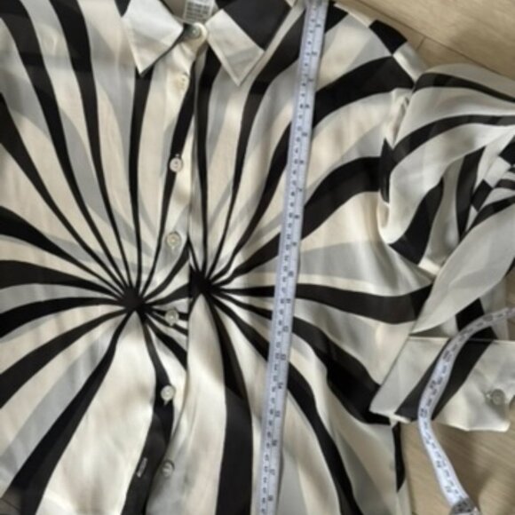 Paolo Santini 100% Silk Blouse Size 8 Black Cream Graphic Sheer Button-Up - Picture 8 of 10